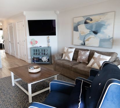 Living area with Smart TV