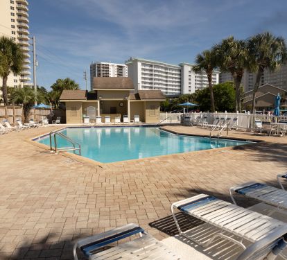Stewart House - Boardwalk Pool 
