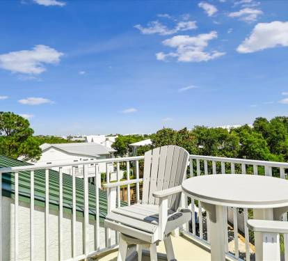 3rd Floor Balcony with Peek a Boo Gulfviews